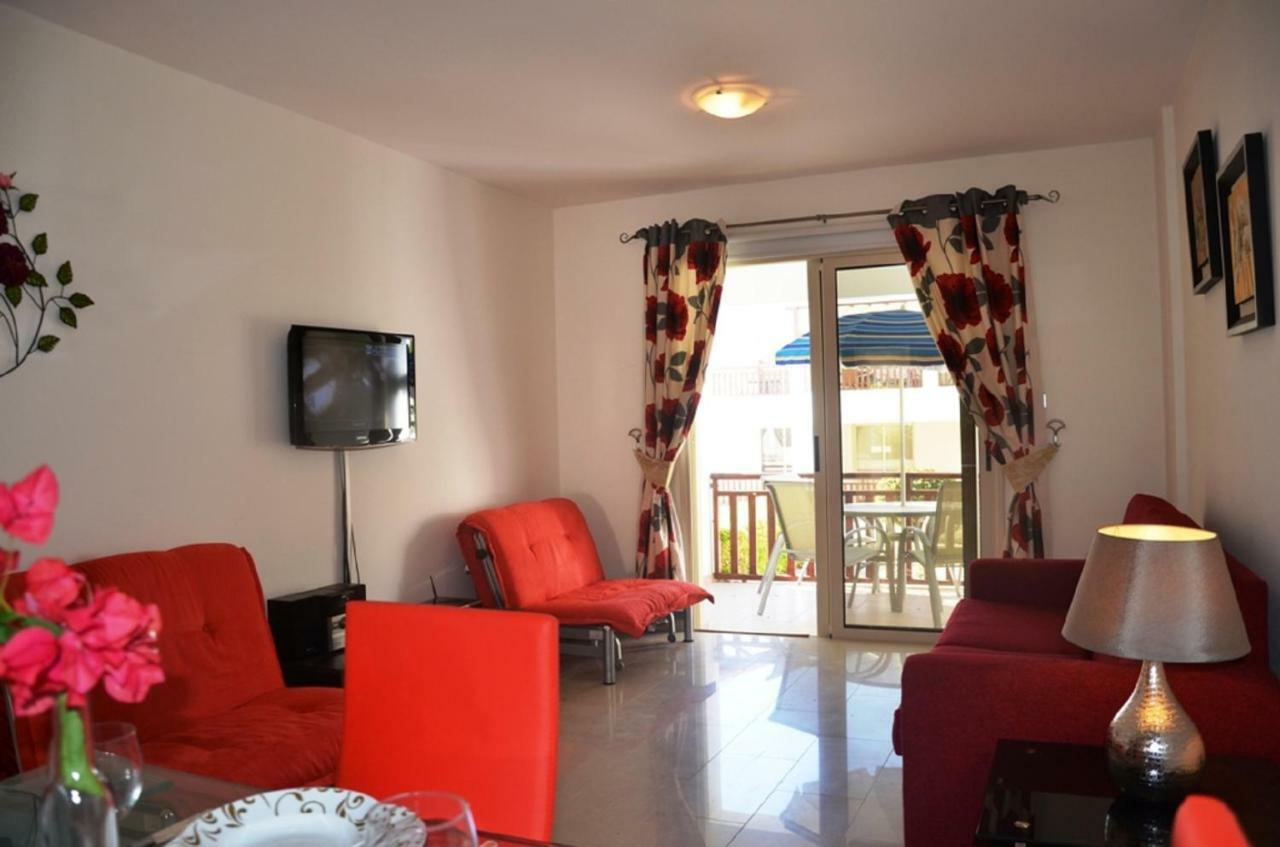Ground Floor One Bedroom Apartment B2, 3 Pools, Free Wifi Peyia Bagian luar foto
